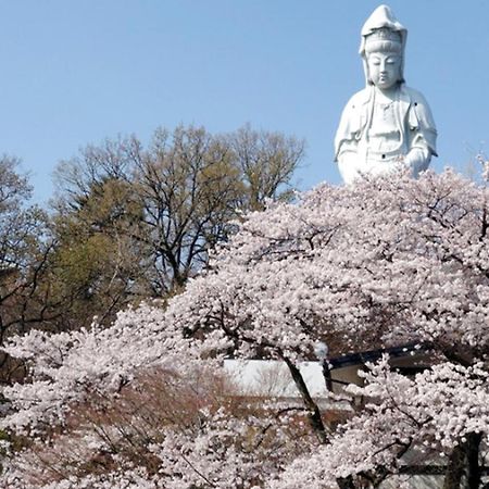 Toyoko Inn Takasaki Eki Nishi Guchi No 2 Dış mekan fotoğraf