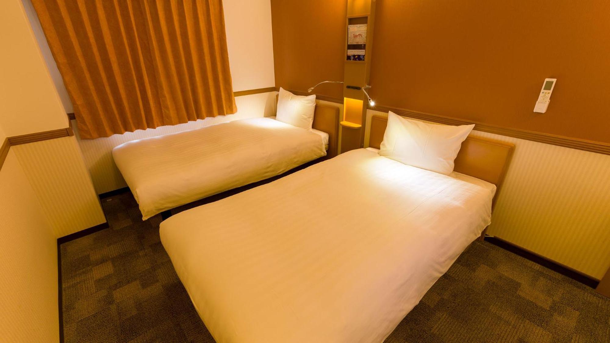 Toyoko Inn Takasaki Eki Nishi Guchi No 2 Oda fotoğraf