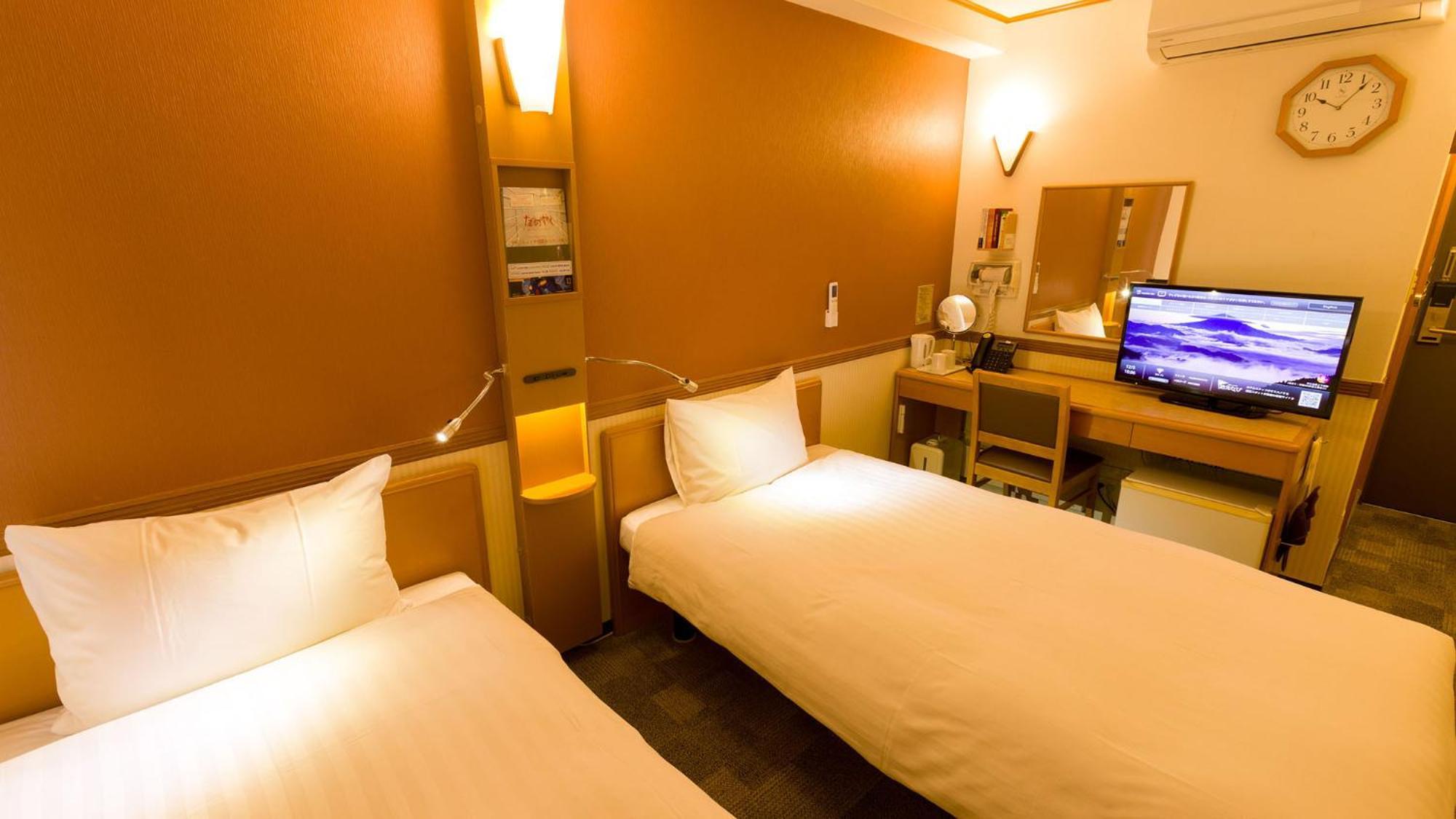 Toyoko Inn Takasaki Eki Nishi Guchi No 2 Oda fotoğraf