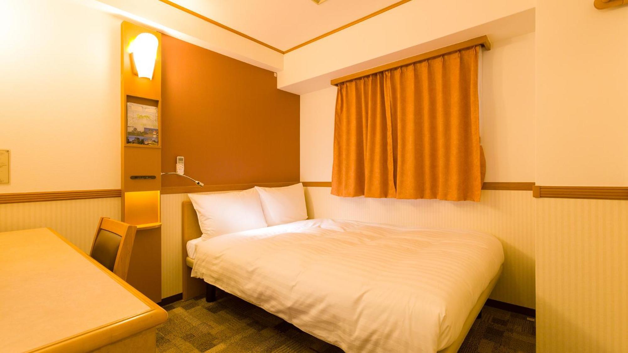 Toyoko Inn Takasaki Eki Nishi Guchi No 2 Oda fotoğraf